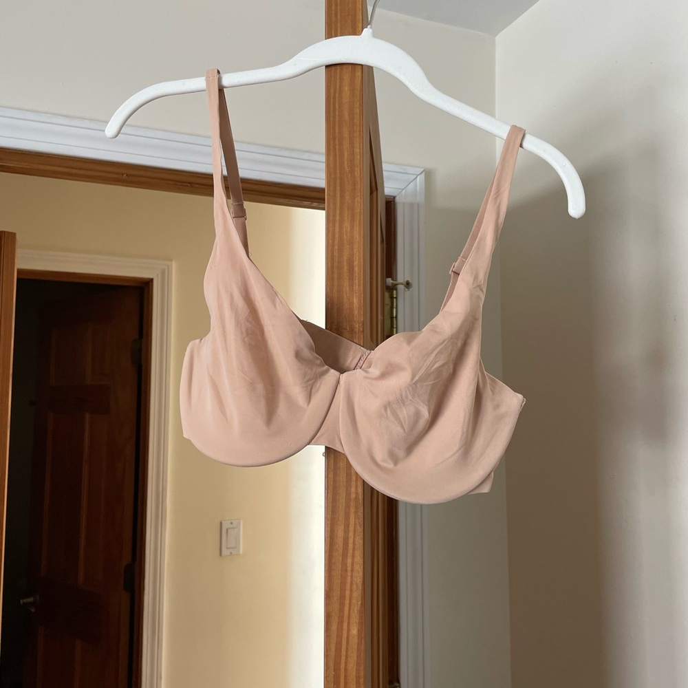 Skims underwire unlined bra size 34D